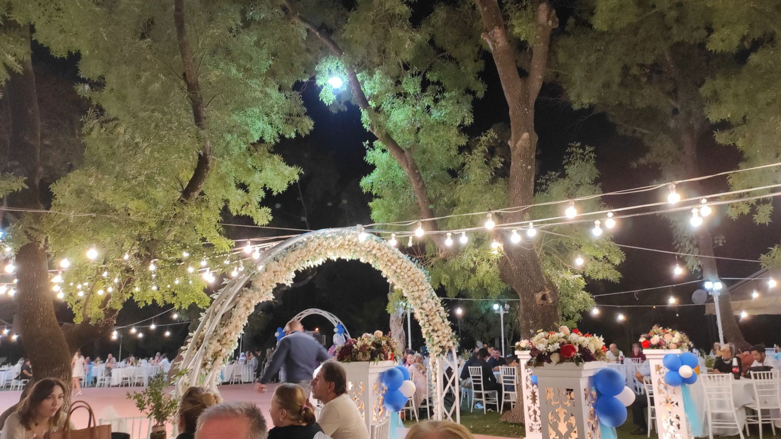 Çınar Restaurant Ve Kır Bahçesi