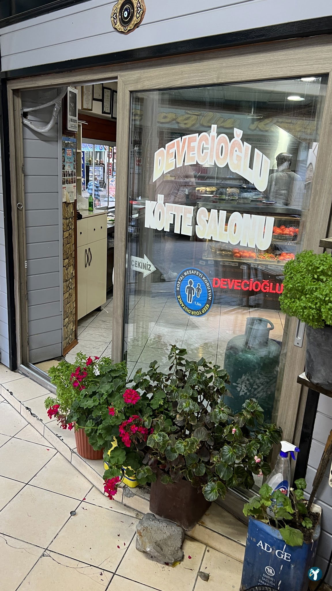 Devecioglu Kofte Salonu