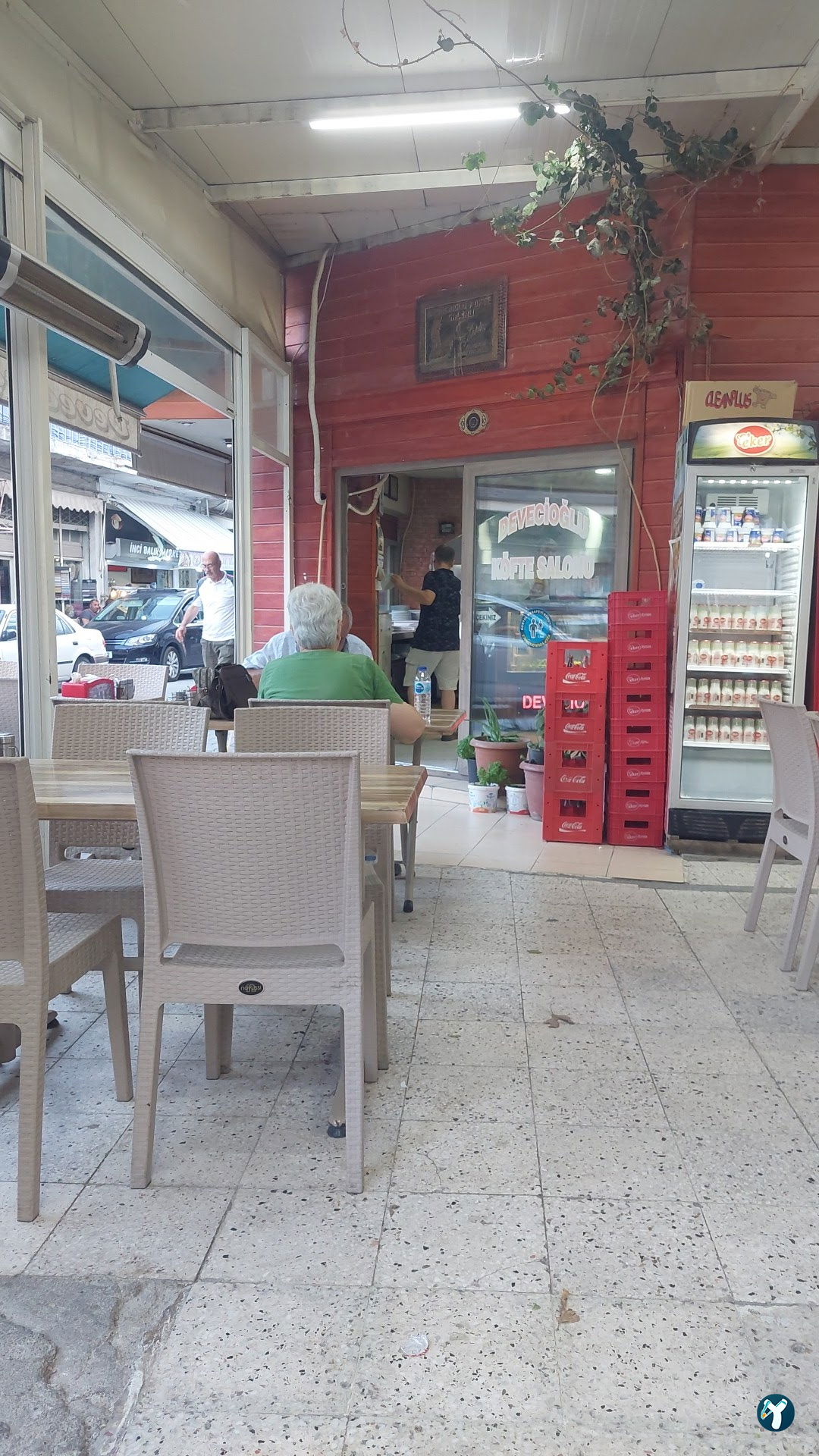 Devecioglu Kofte Salonu
