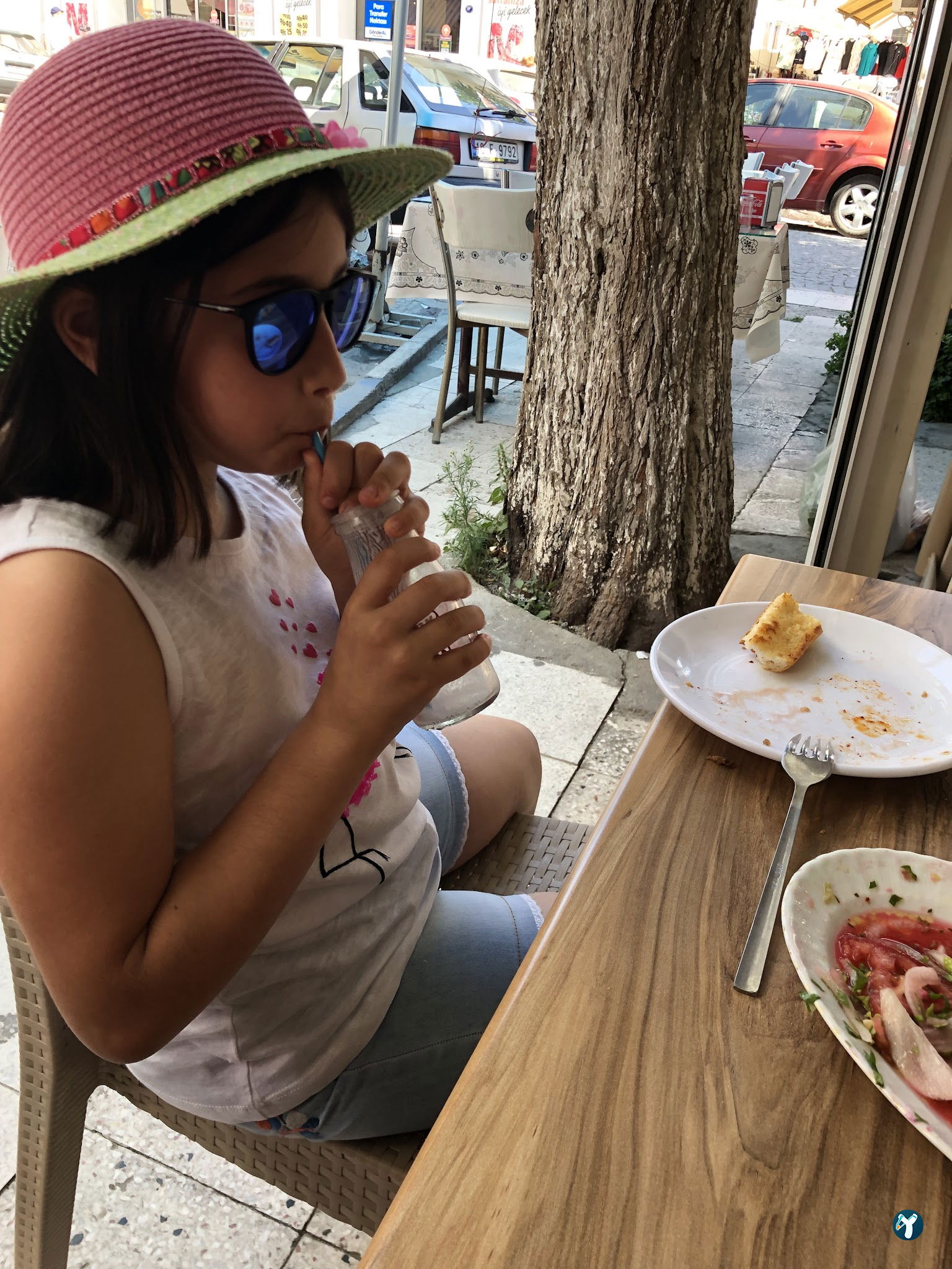 Devecioglu Kofte Salonu