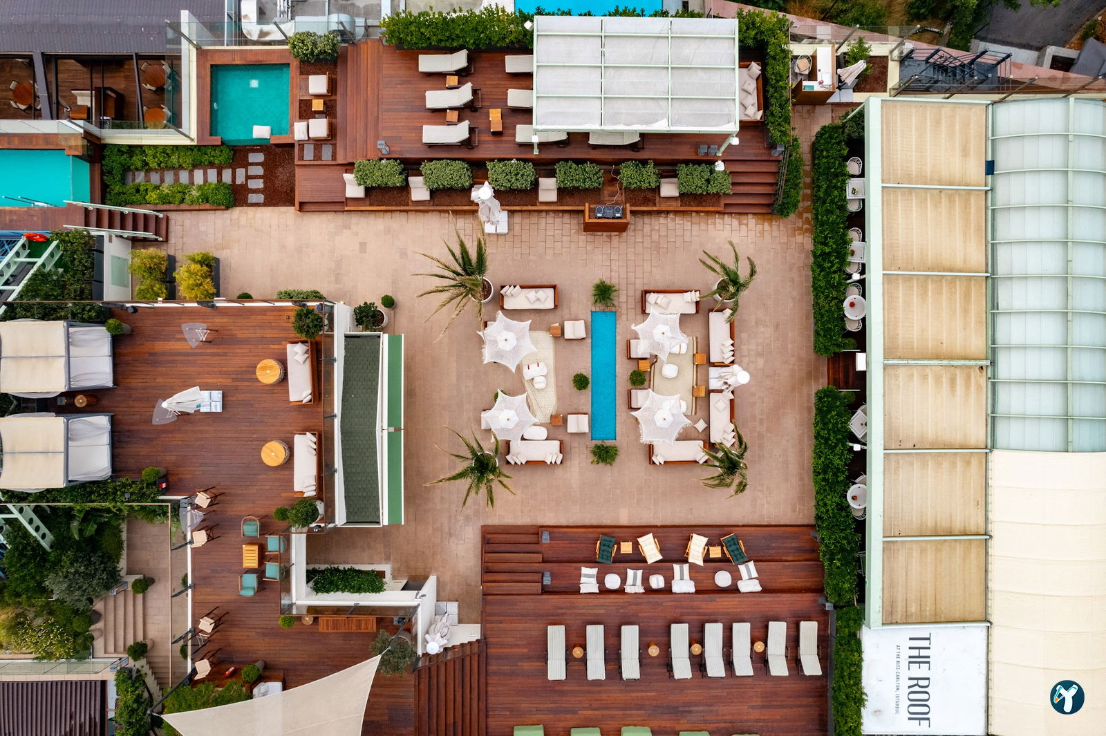 The Roof At The Ritz-Carlton, Istanbul