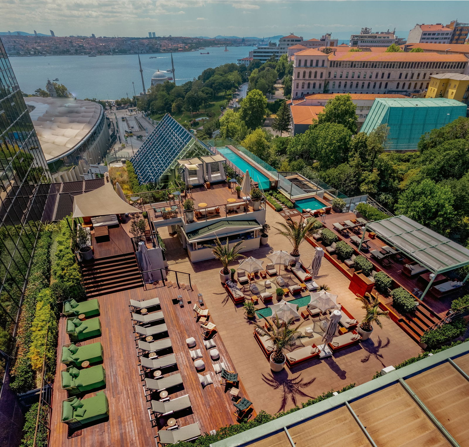 The Roof At The Ritz-Carlton, Istanbul