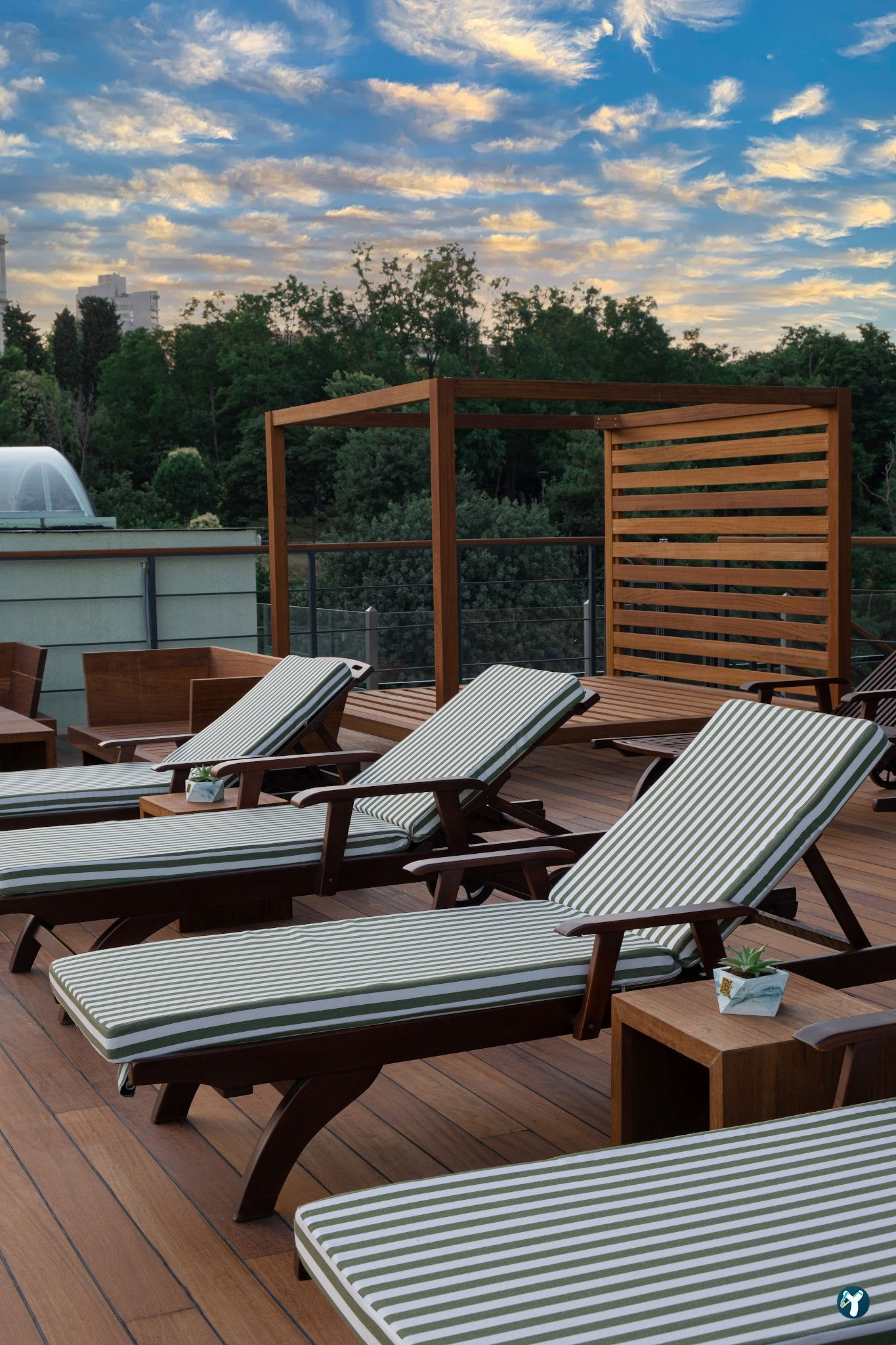 The Roof At The Ritz-Carlton, Istanbul