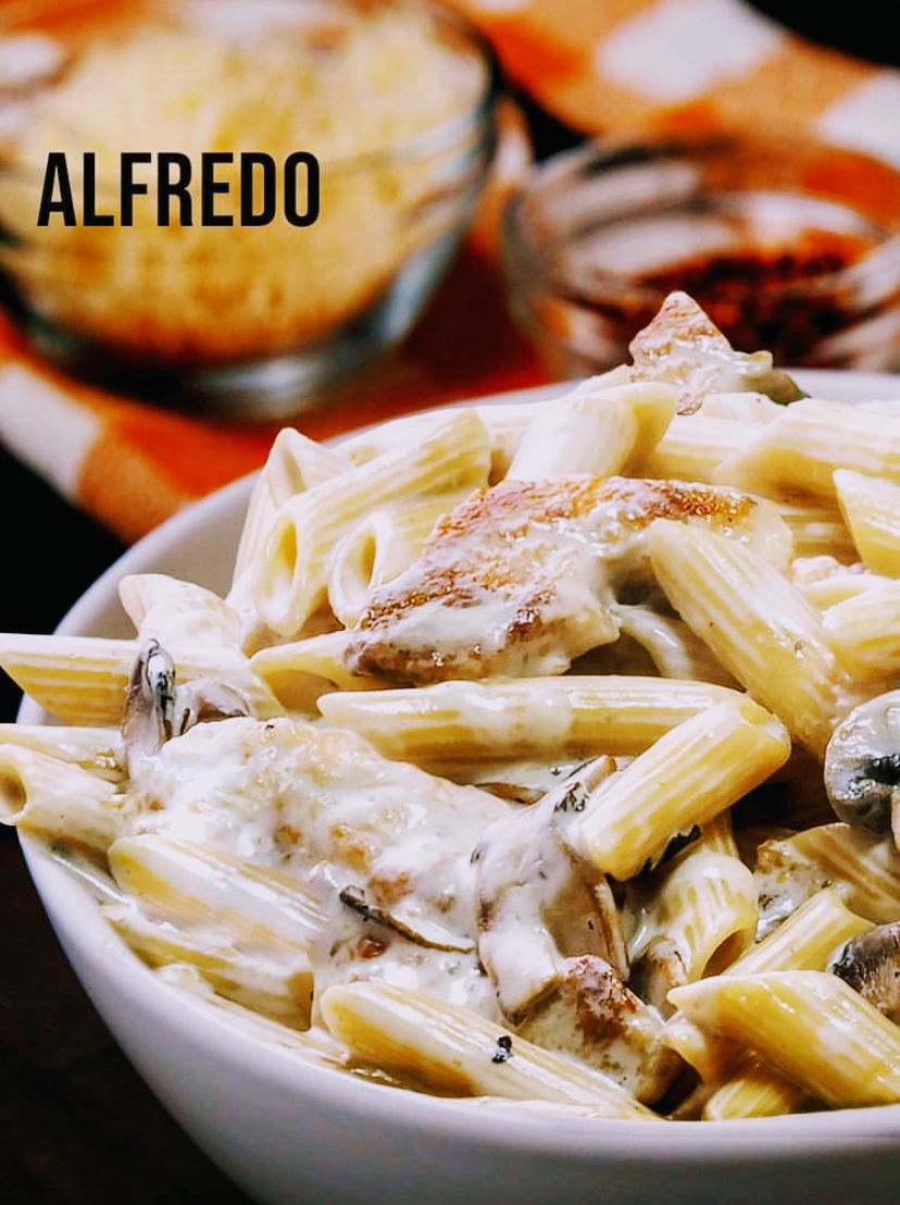 Çatal'Da Tavuk Bayraklı