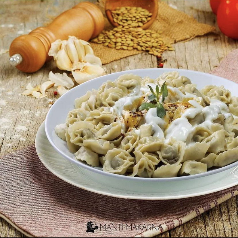 Çatal'Da Tavuk Bayraklı