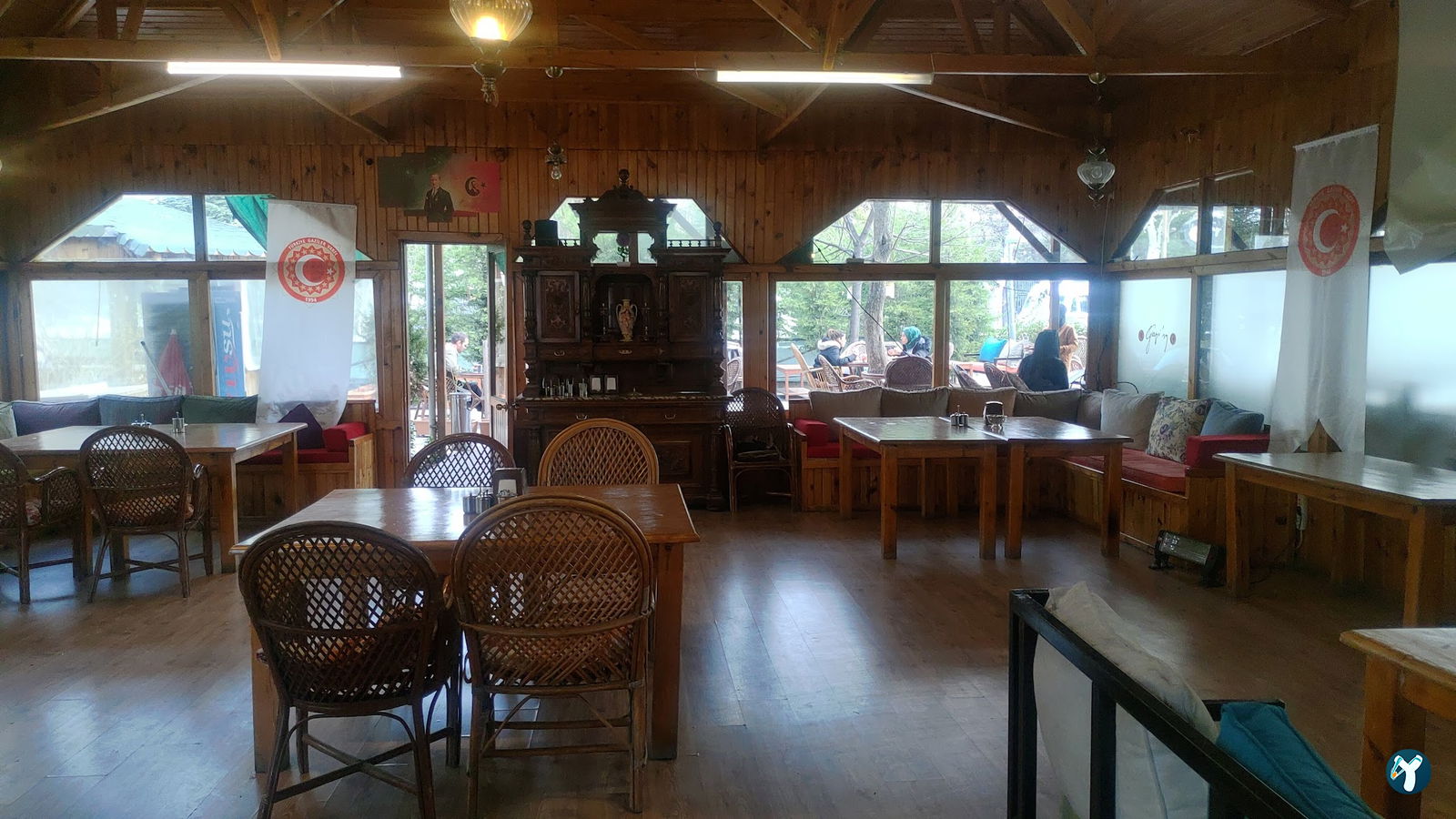 Gazi'M Cafe & Restaurant