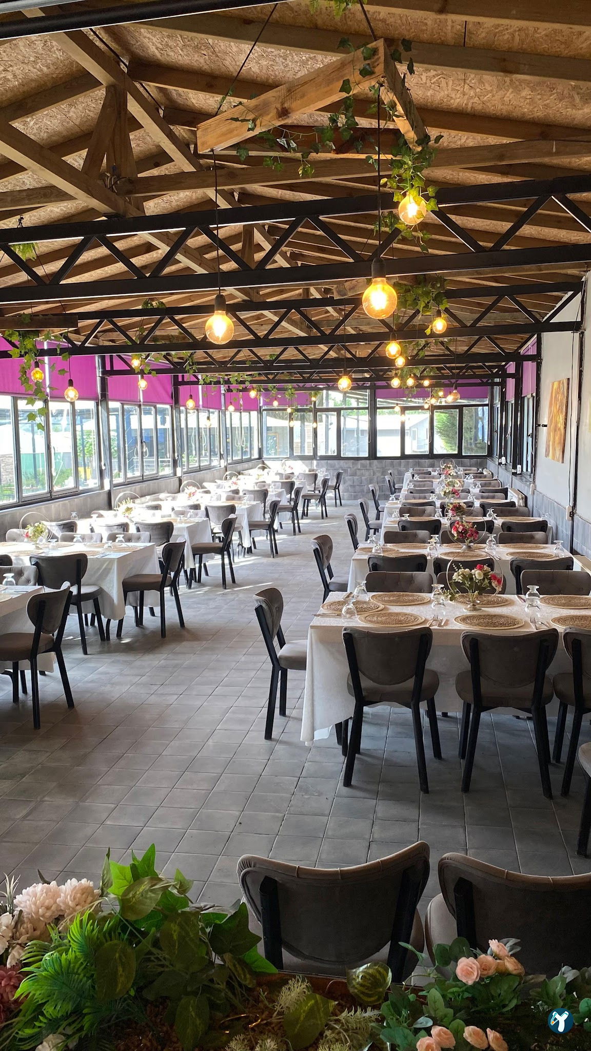 Violet Cafe & Restaurant / Et Mangal