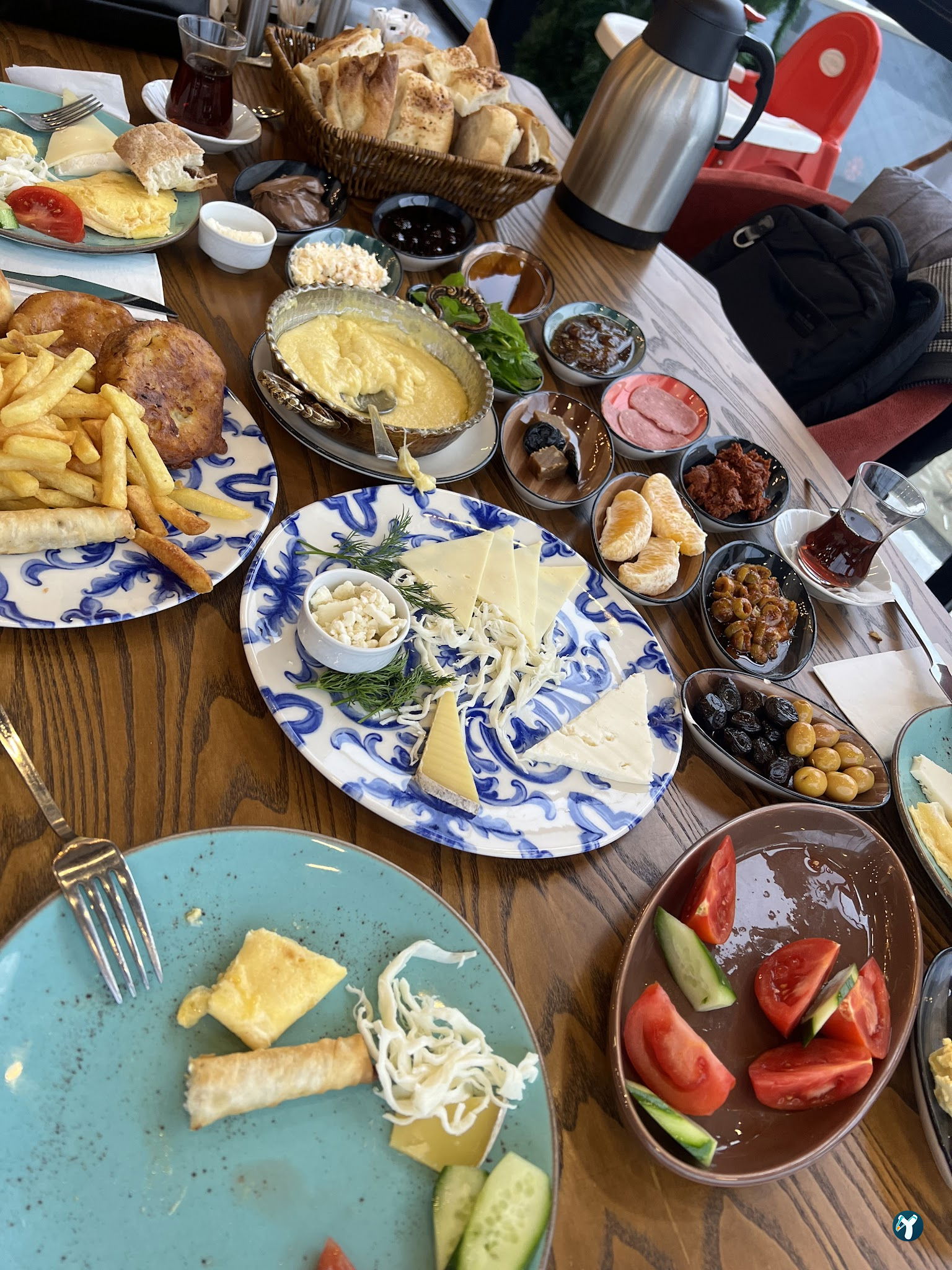 Violet Cafe & Restaurant / Et Mangal
