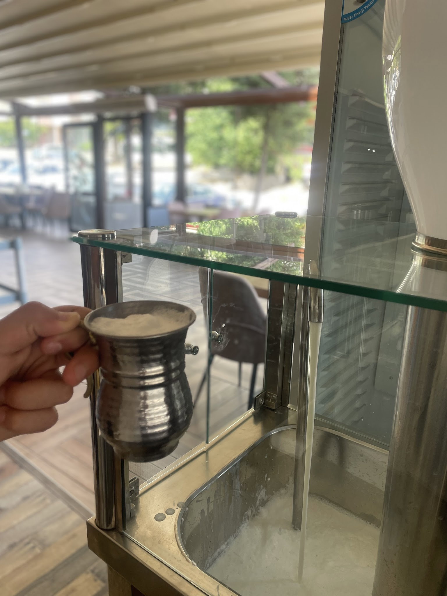 Hüseyin Usta”Közzde Mangal