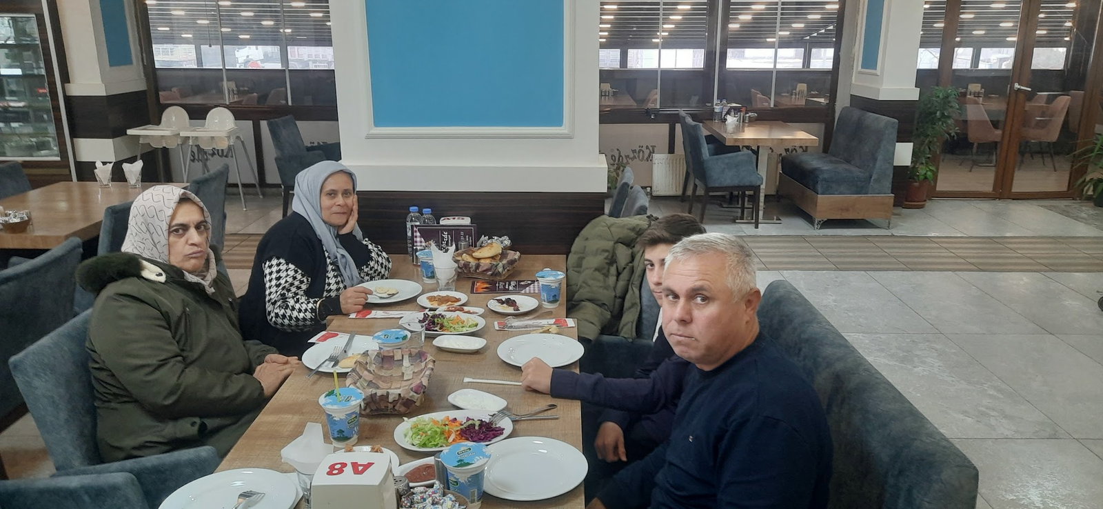 Hüseyin Usta”Közzde Mangal