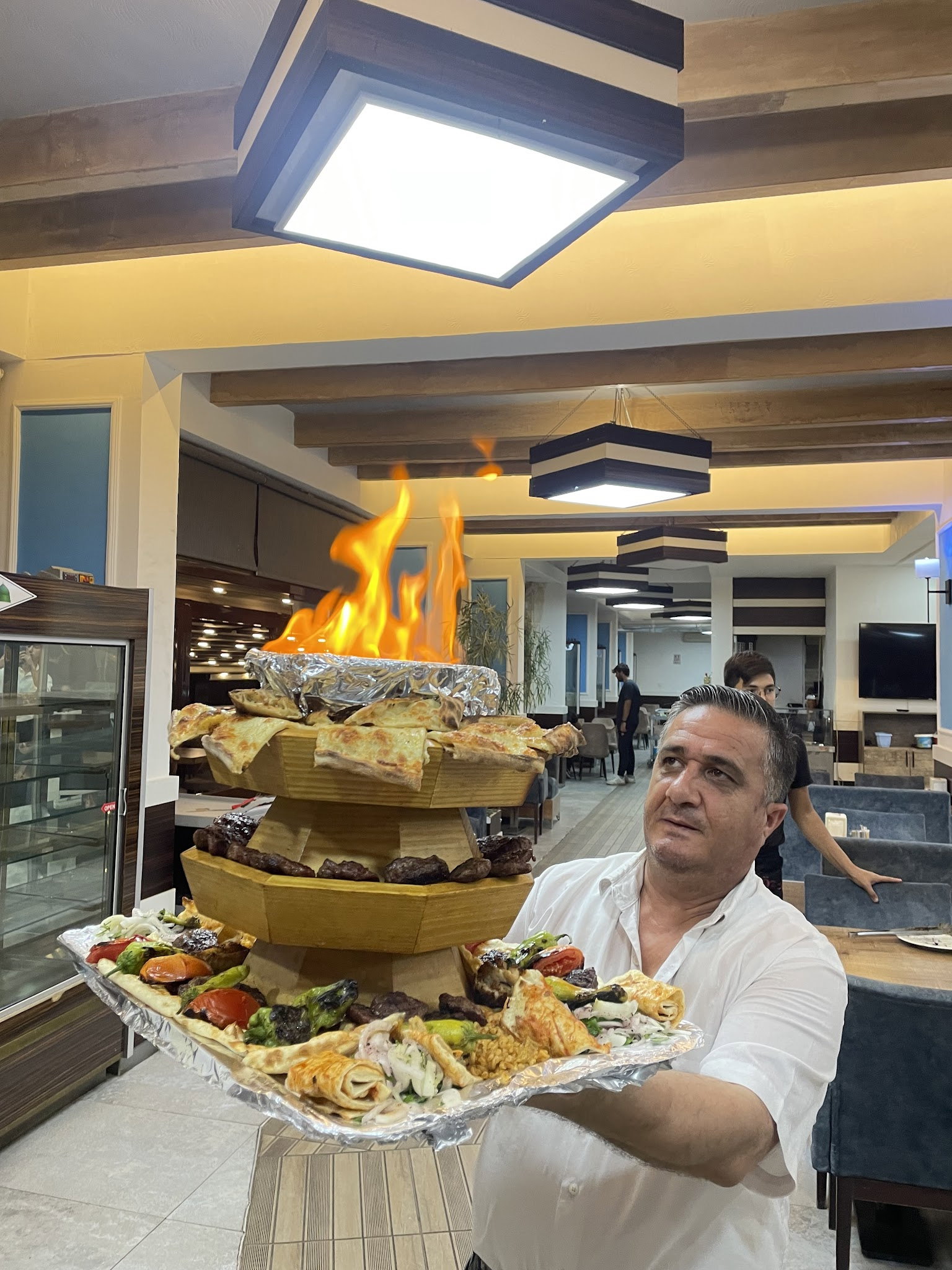 Hüseyin Usta”Közzde Mangal