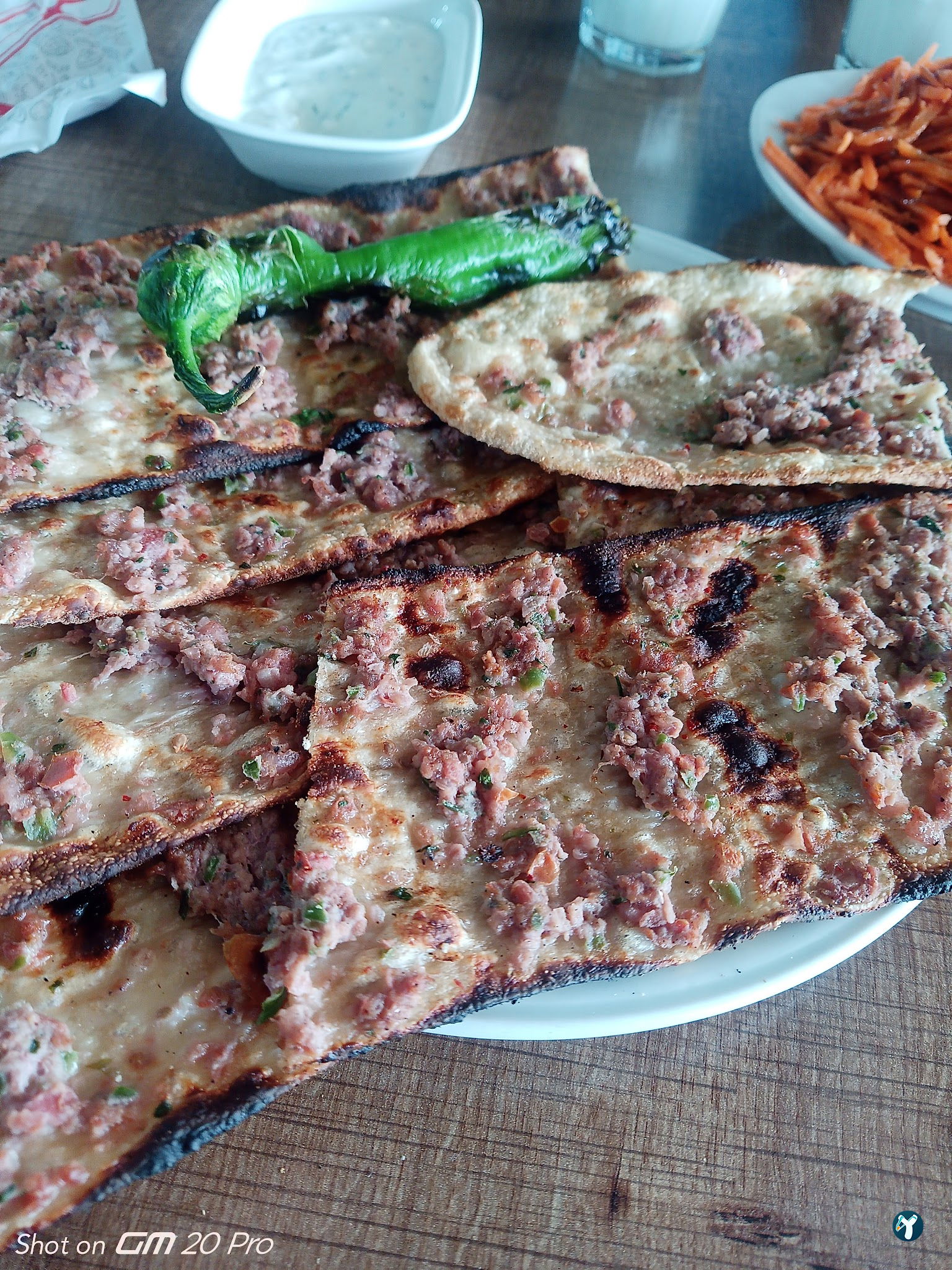 Hüseyin Usta”Közzde Mangal