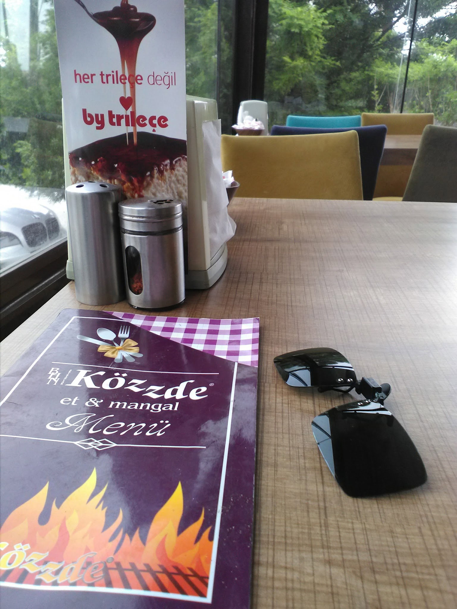 Hüseyin Usta”Közzde Mangal