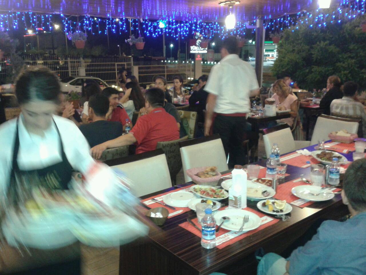 Hüseyin Usta”Közzde Mangal