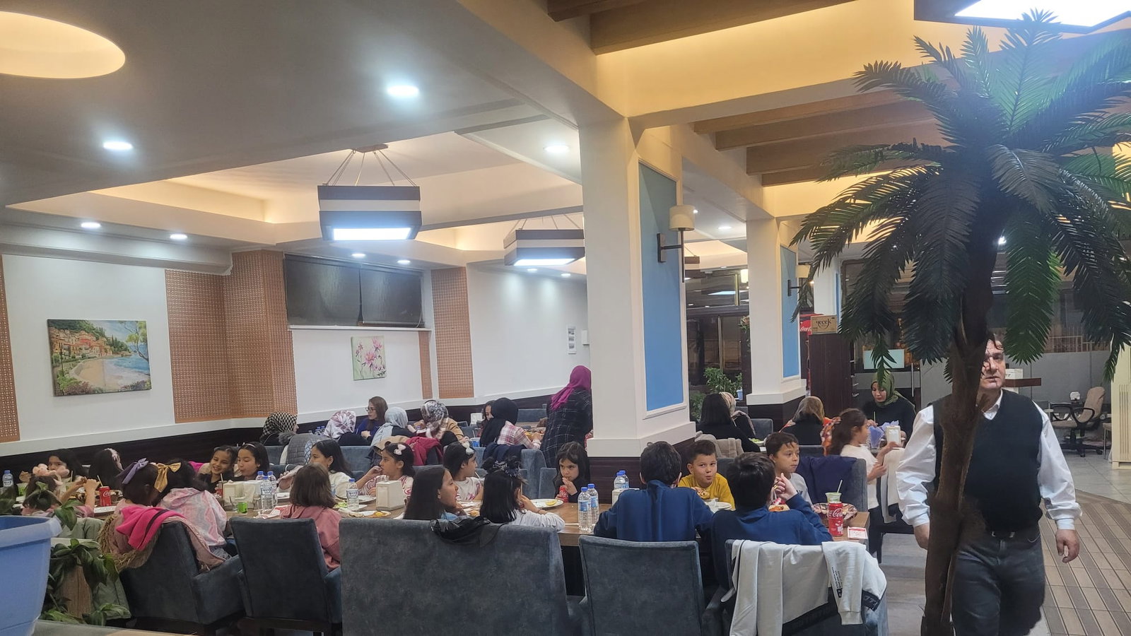 Hüseyin Usta”Közzde Mangal