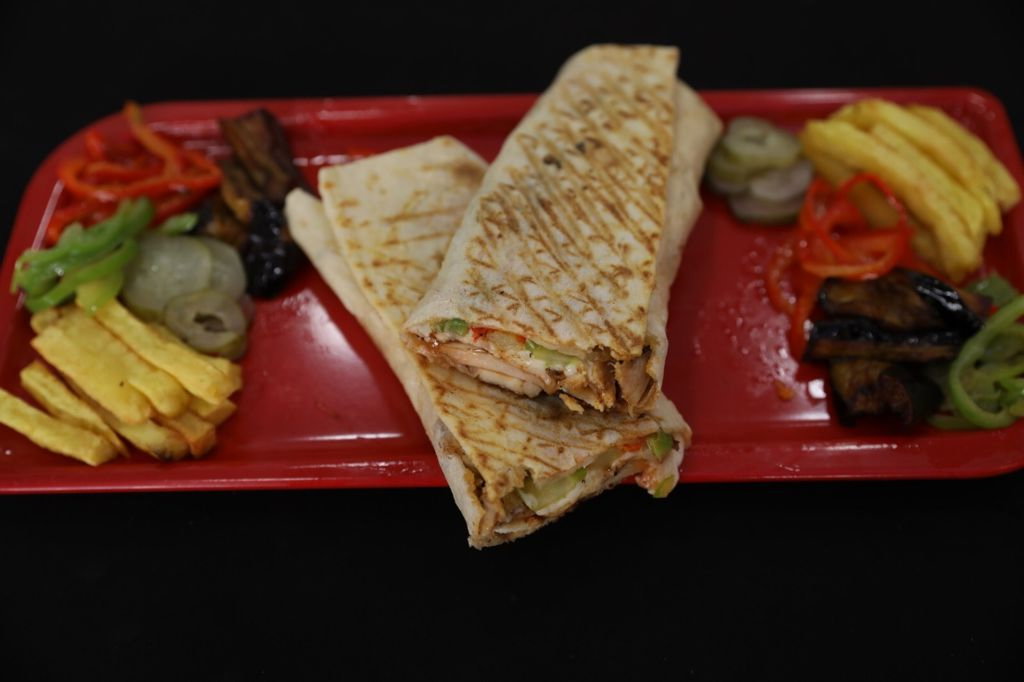 Tadi Beyaz Döner (Zeyti̇nburnu)