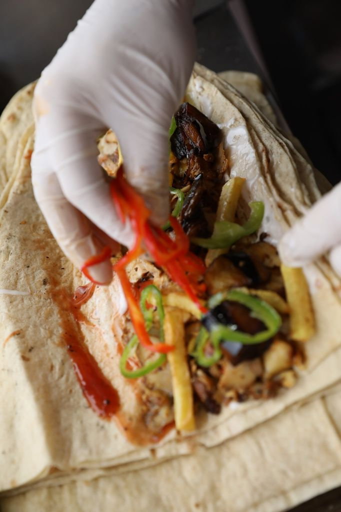 Tadi Beyaz Döner (Zeyti̇nburnu)