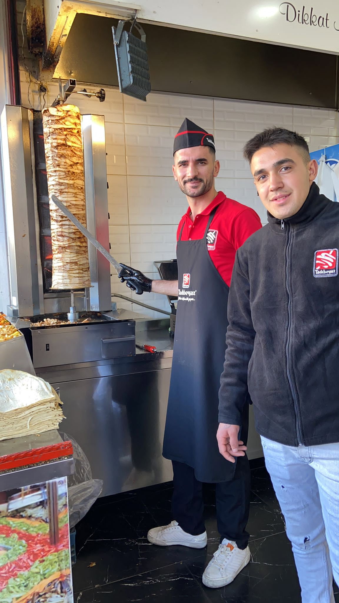 Tadi Beyaz Döner (Zeyti̇nburnu)