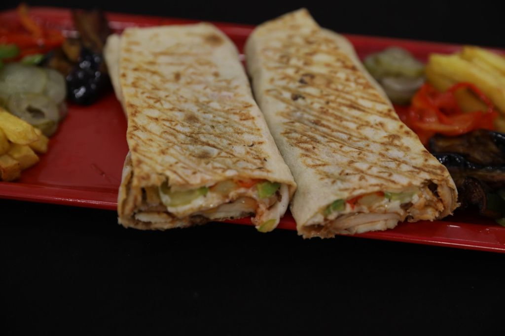 Tadi Beyaz Döner (Zeyti̇nburnu)