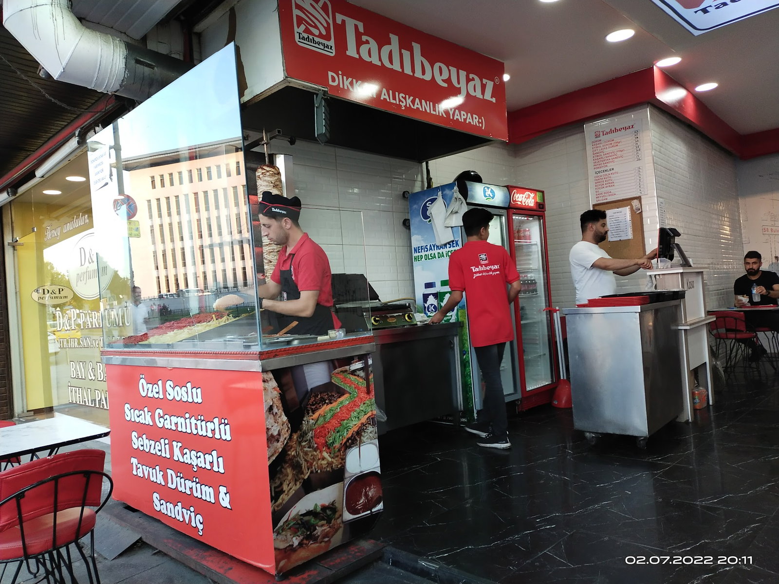 Tadi Beyaz Döner (Zeyti̇nburnu)