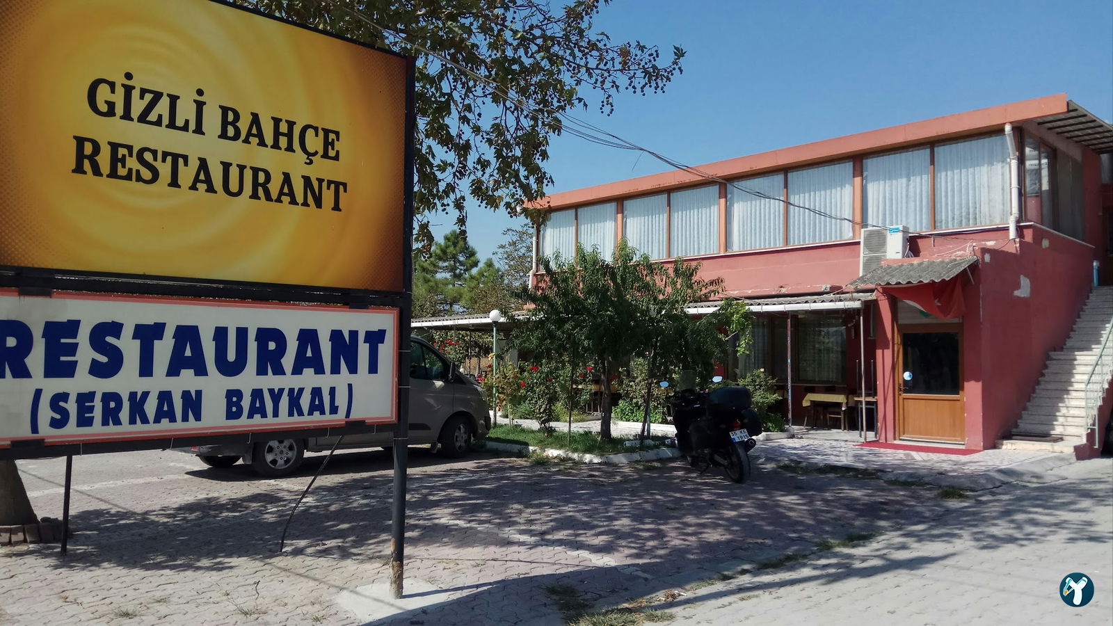 Göbel Gizli Bahçe Kokoreç