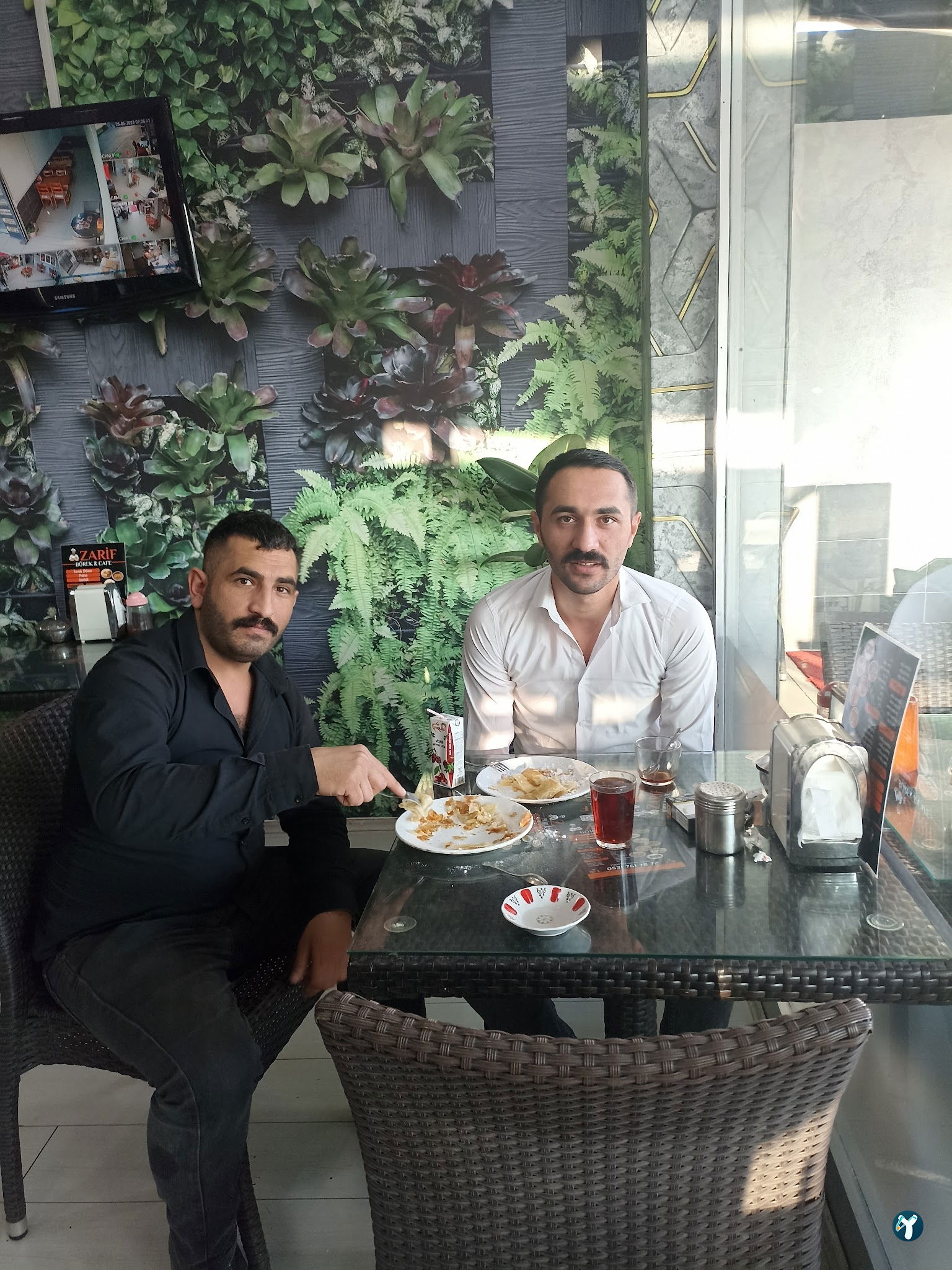 Zari̇f Borek Pi̇de Doner Cafe 2020