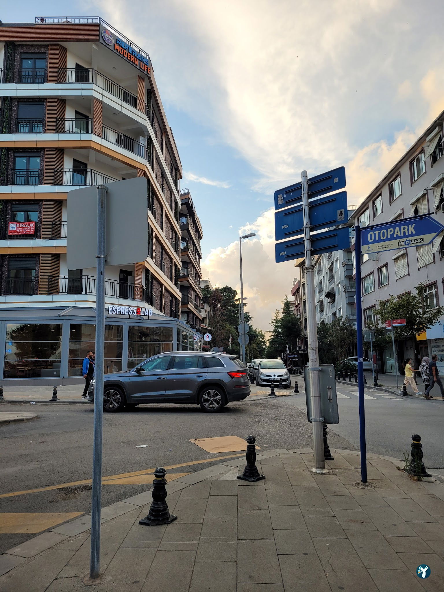 Espressolab Pendik Saat Kulesi