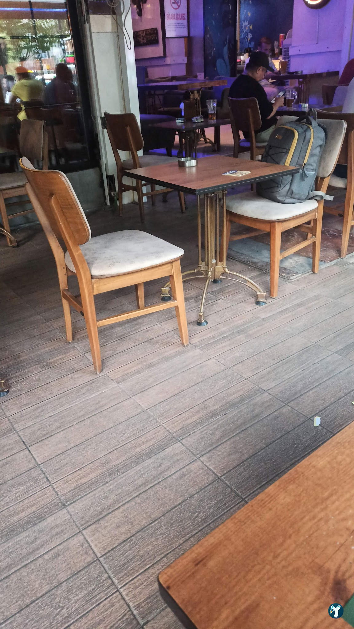 Takıl Cafe Ve Bar | Bornova Bar | Bornova Alkollü Mekan | Bornova Eğlenceli Mekan | Bornova Cafe