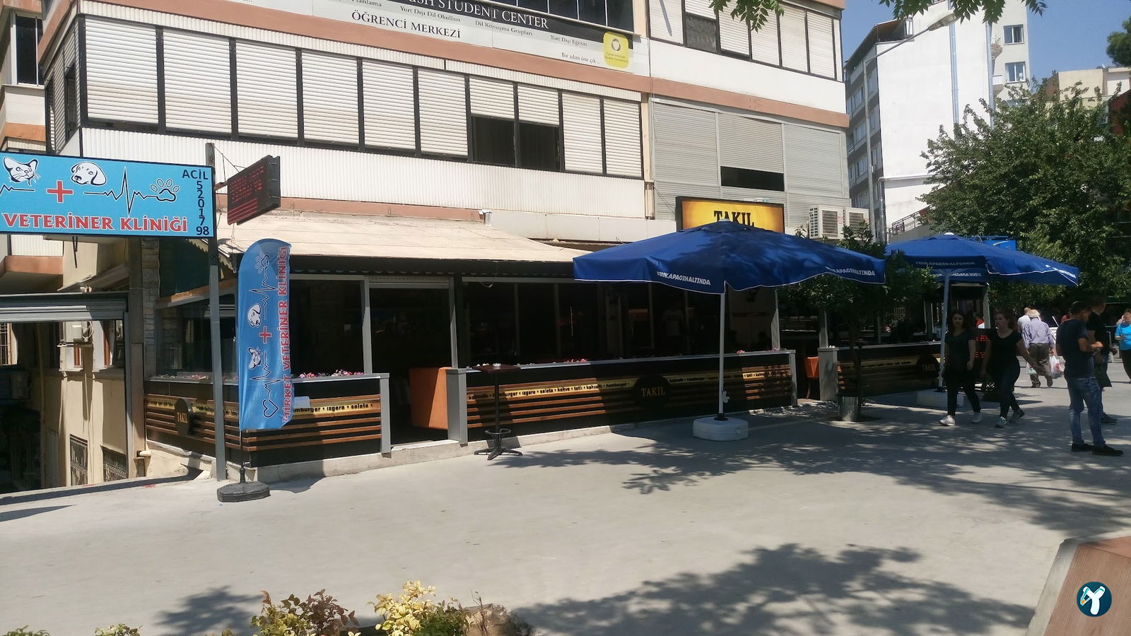 Takıl Cafe Ve Bar | Bornova Bar | Bornova Alkollü Mekan | Bornova Eğlenceli Mekan | Bornova Cafe
