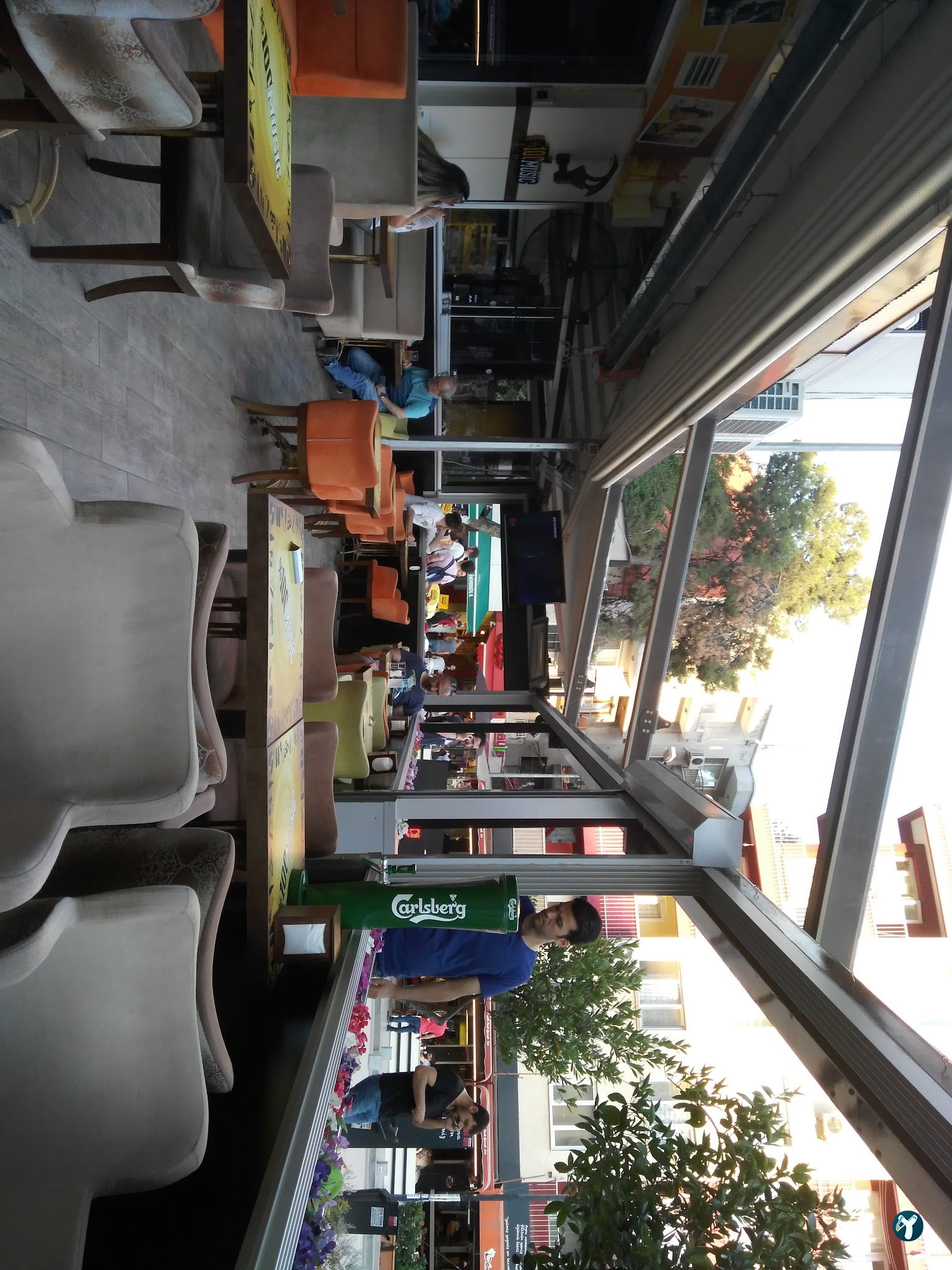 Takıl Cafe Ve Bar | Bornova Bar | Bornova Alkollü Mekan | Bornova Eğlenceli Mekan | Bornova Cafe