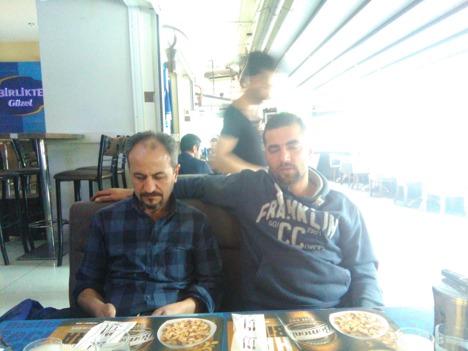 Takıl Cafe Ve Bar | Bornova Bar | Bornova Alkollü Mekan | Bornova Eğlenceli Mekan | Bornova Cafe