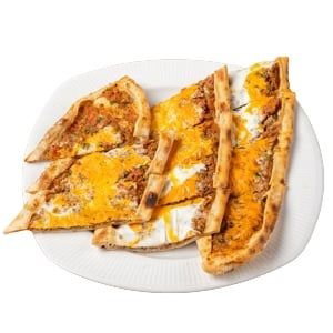 Kıymalı Yumurtalı Pide