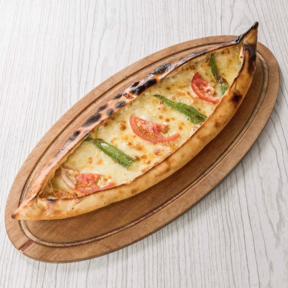 Kaşarlı Sebzeli Pide