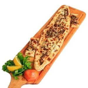 Kuşbaşılı Kaşarlı Pide
