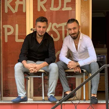 Kardeşler Playstation resimleri