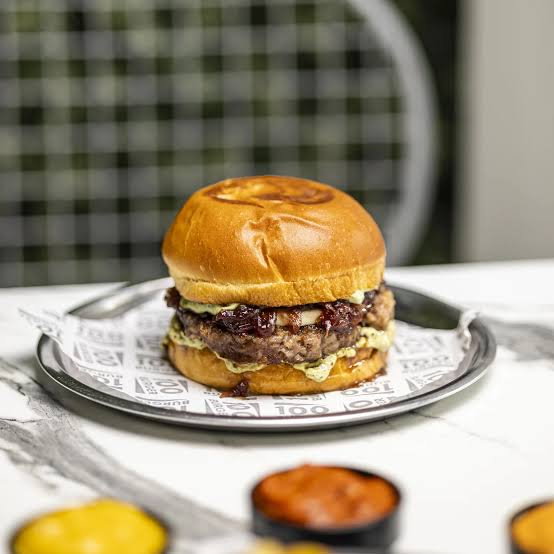 100 Burger-Emek