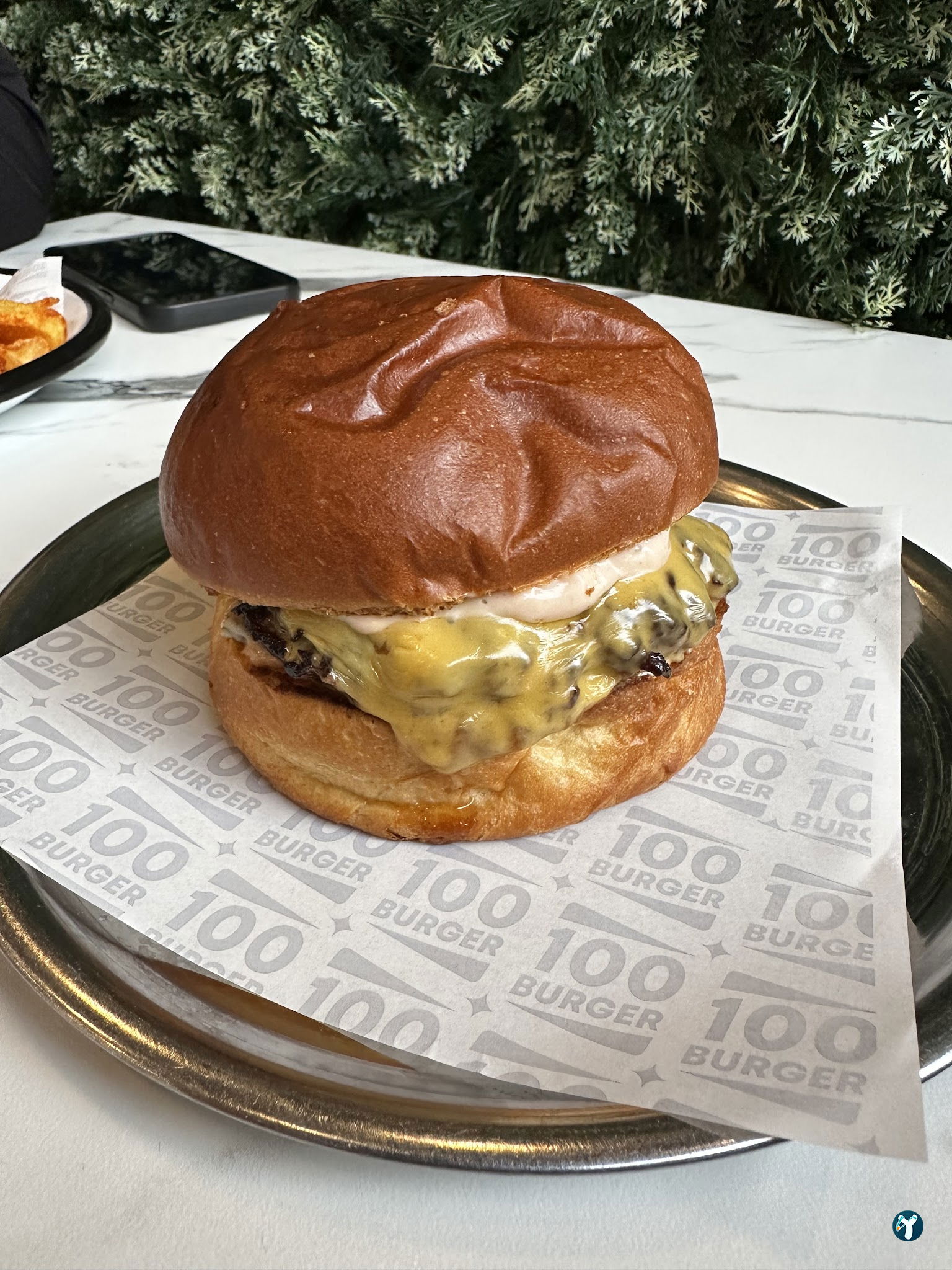 100 Burger-Emek