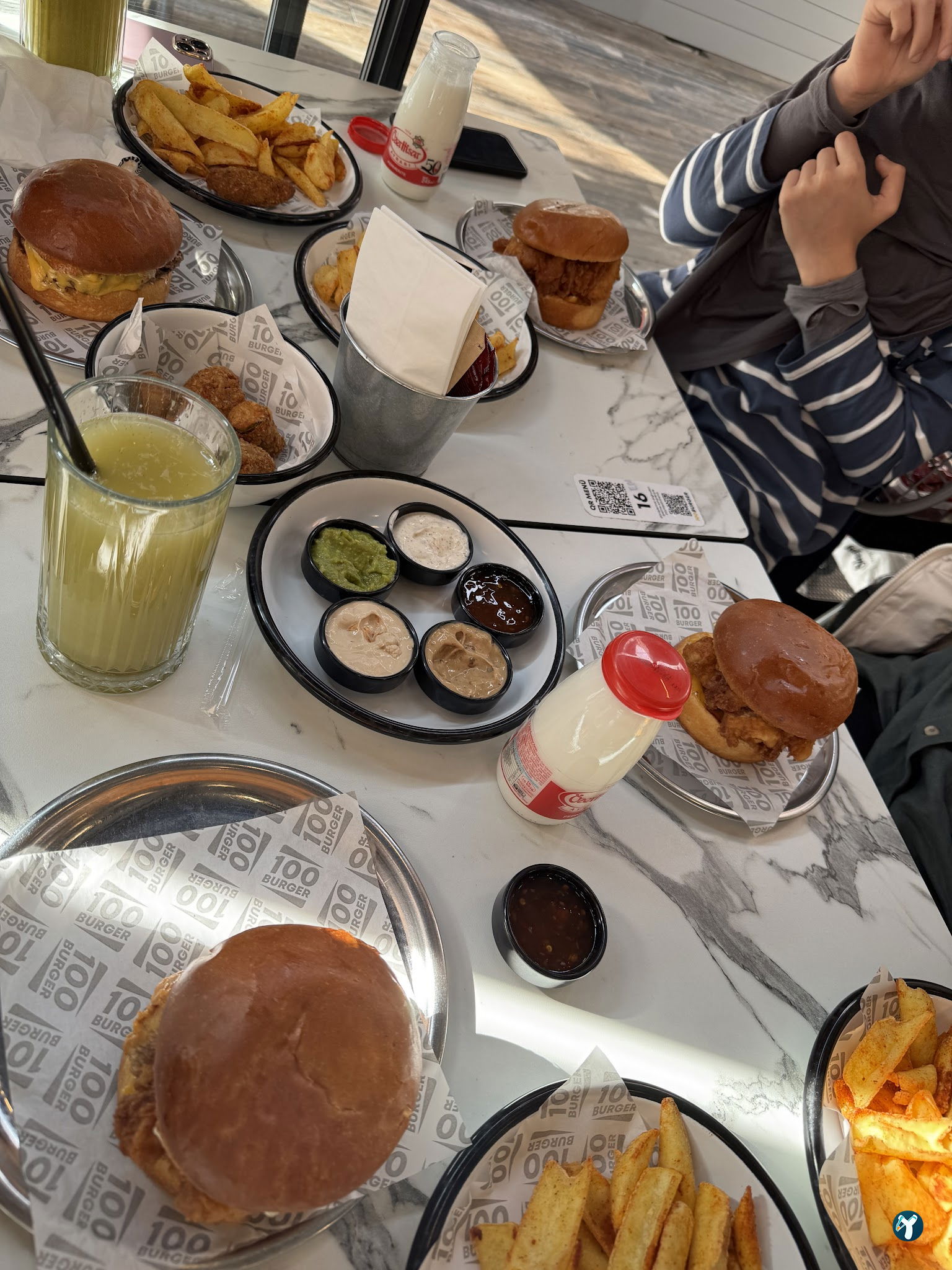 100 Burger-Emek