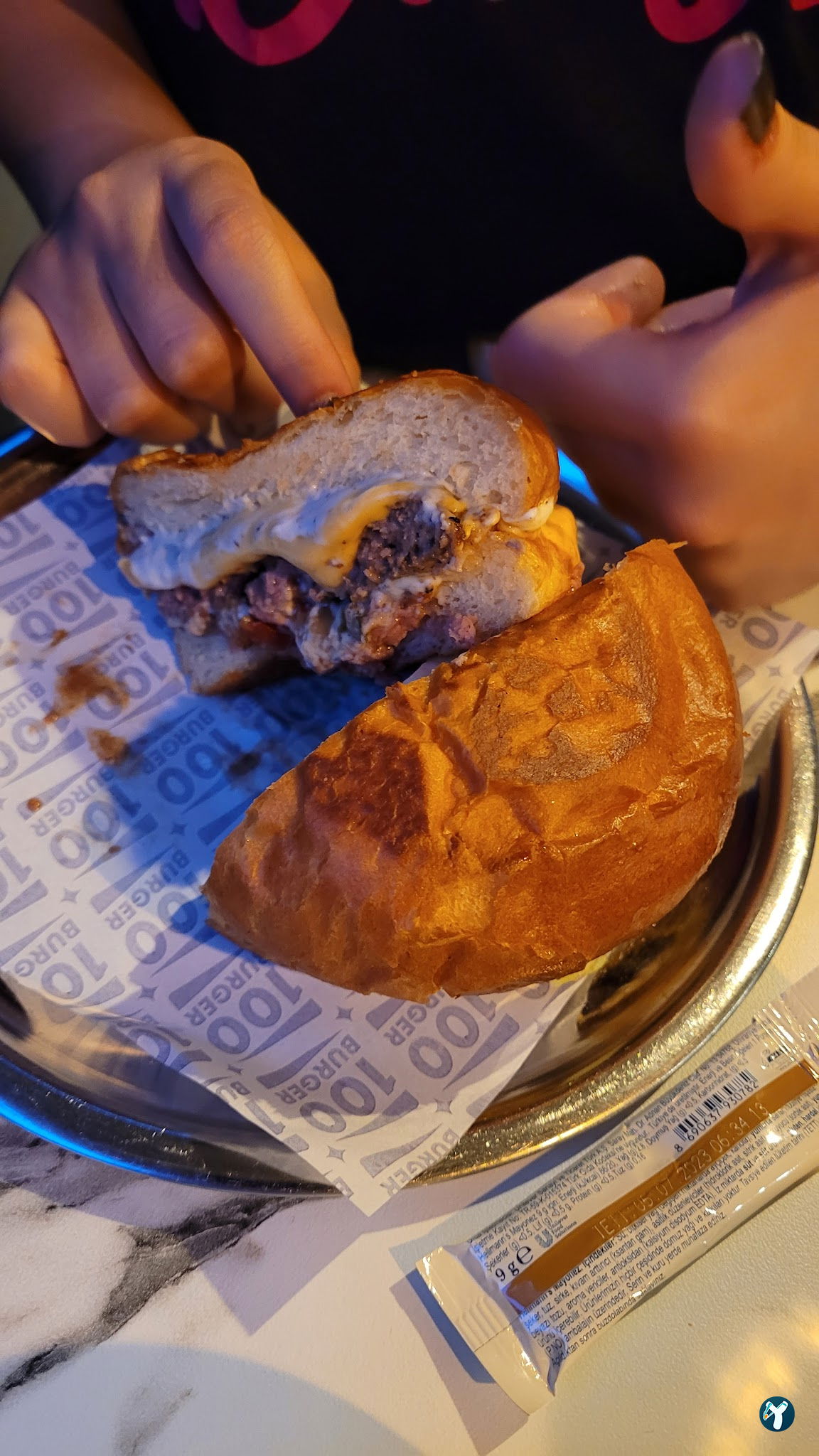 100 Burger-Emek