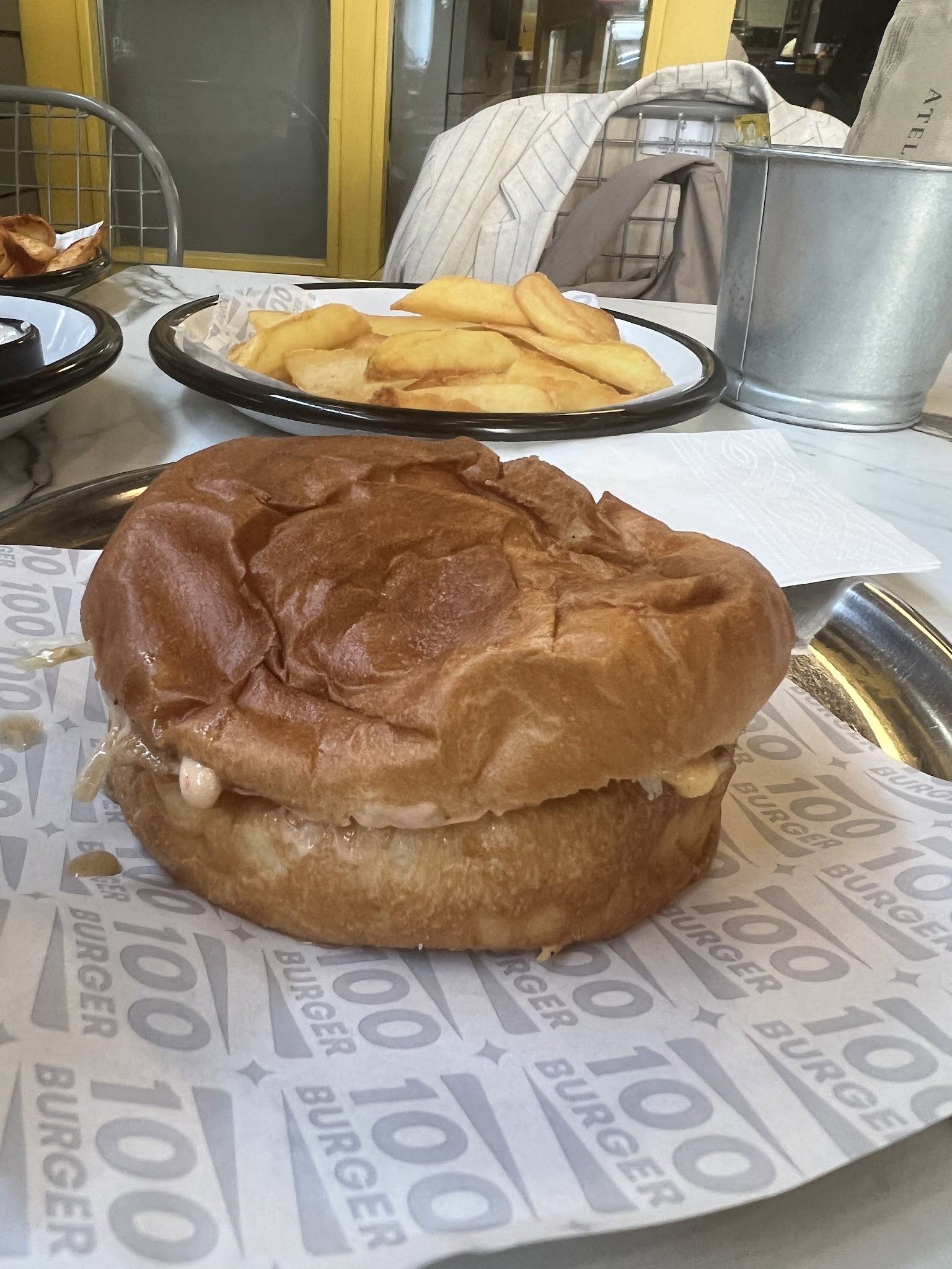 100 Burger-Emek