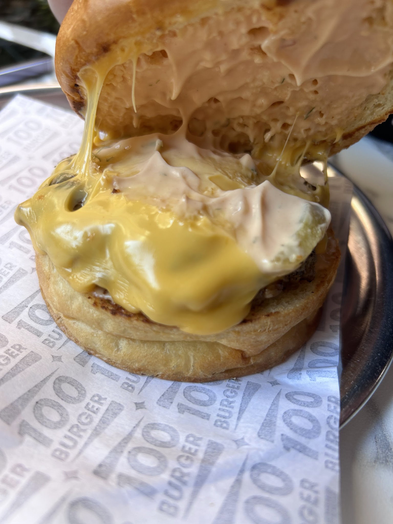 100 Burger-Emek