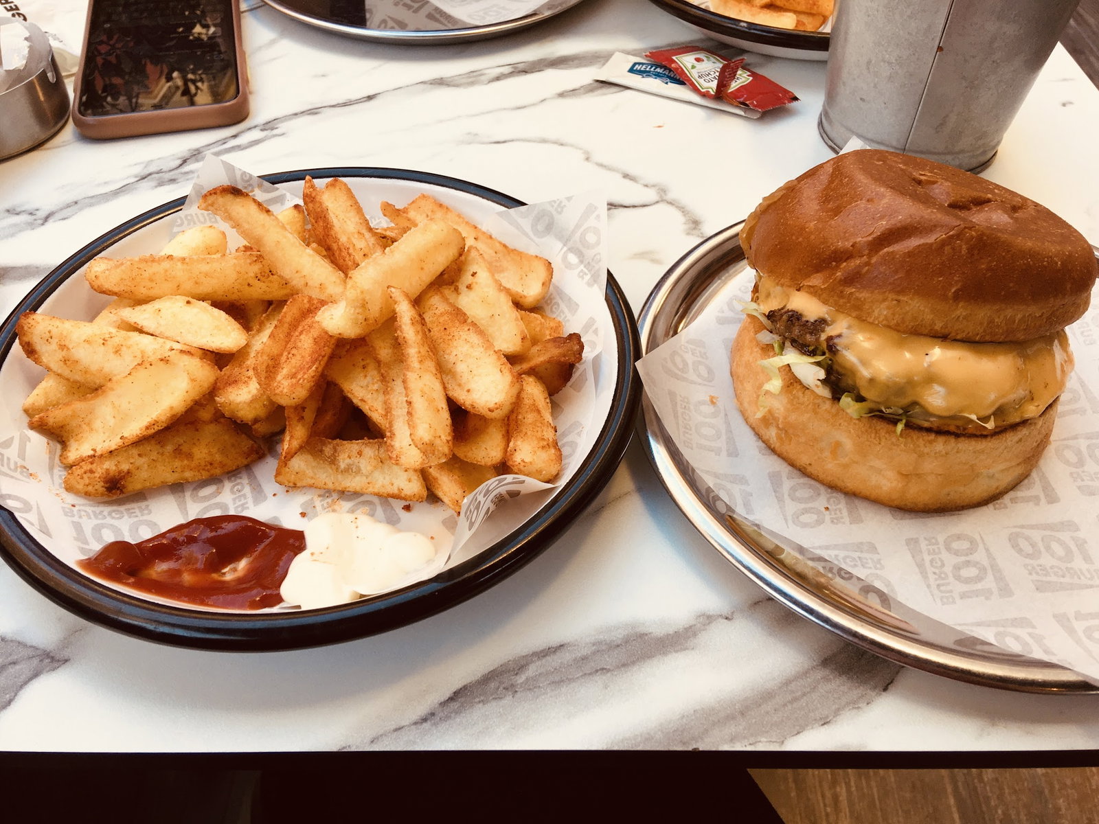 100 Burger-Emek