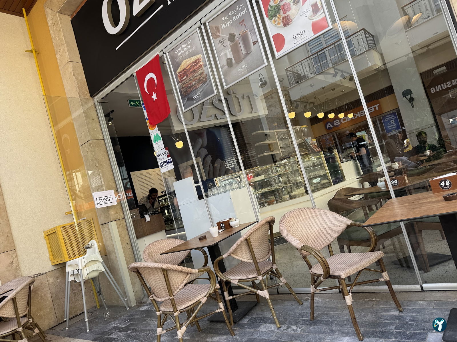 100 Burger-Emek