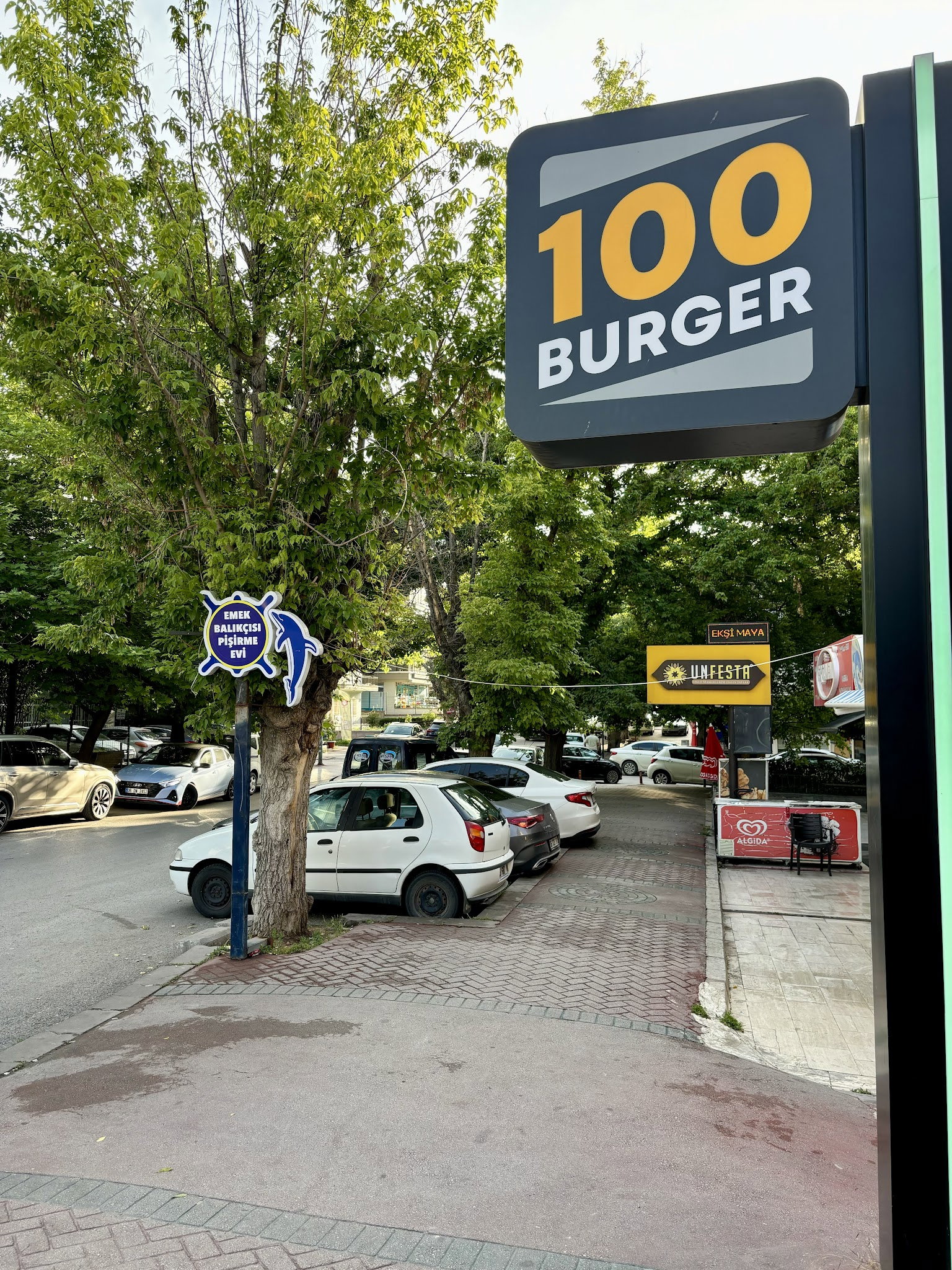 100 Burger-Emek
