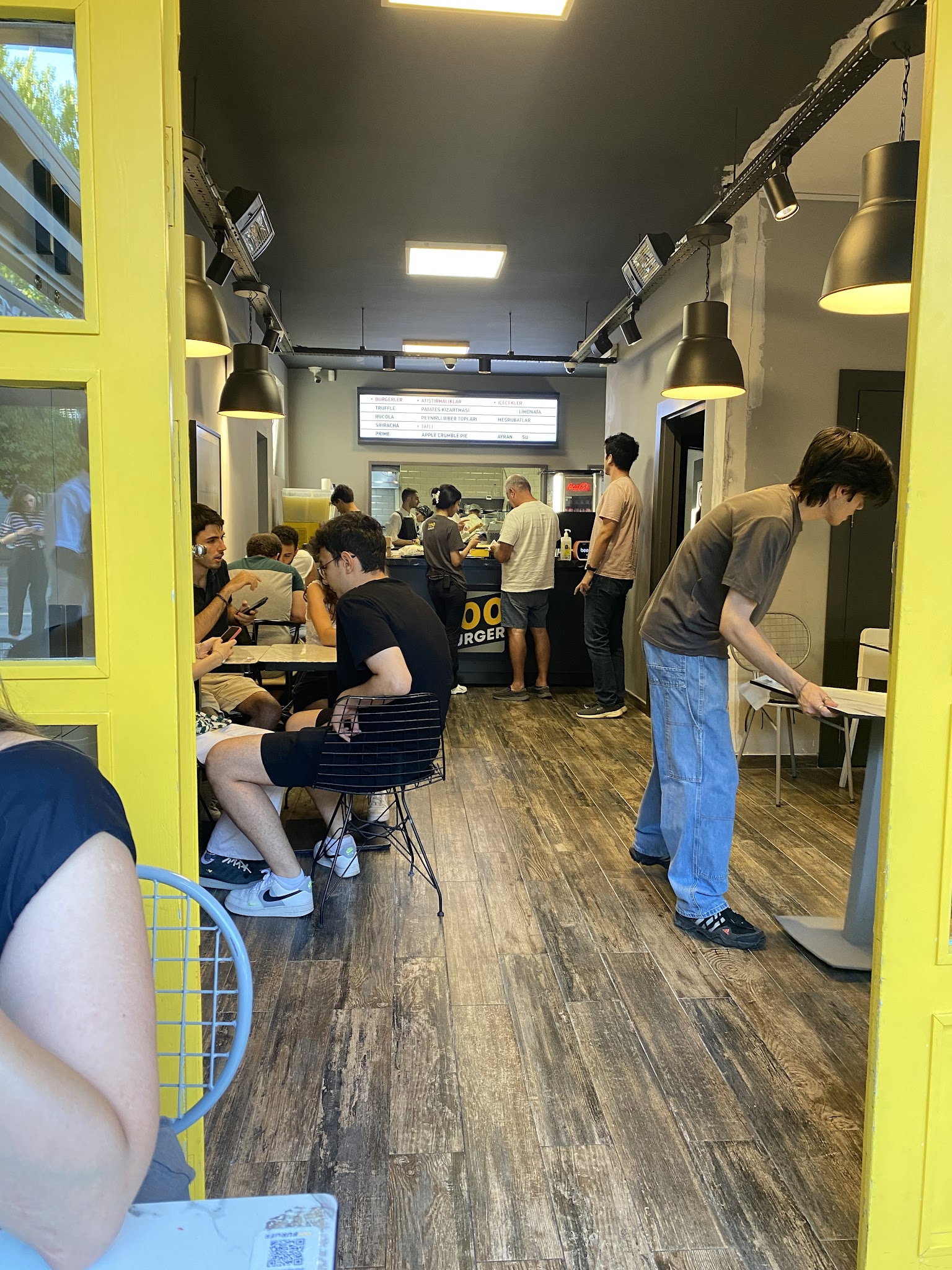 100 Burger-Emek