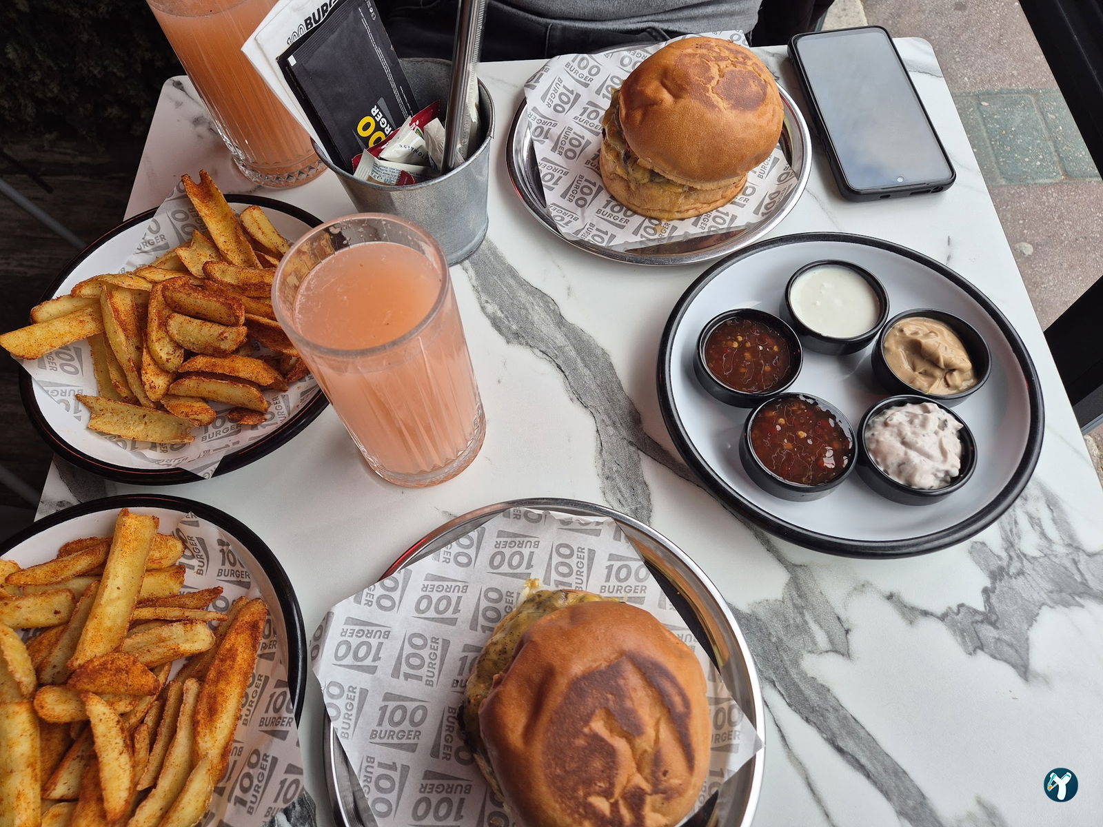 100 Burger-Emek