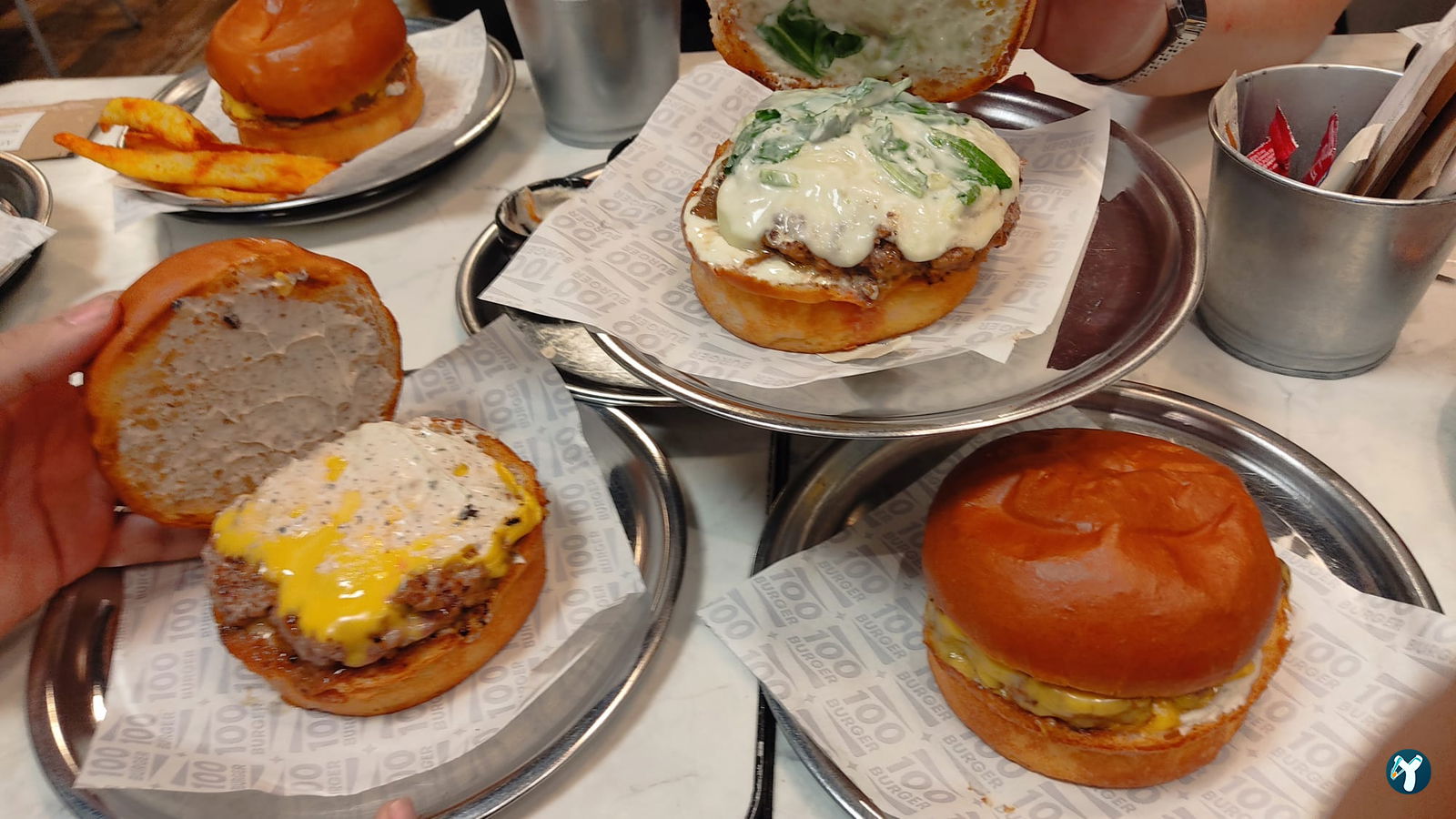 100 Burger-Emek