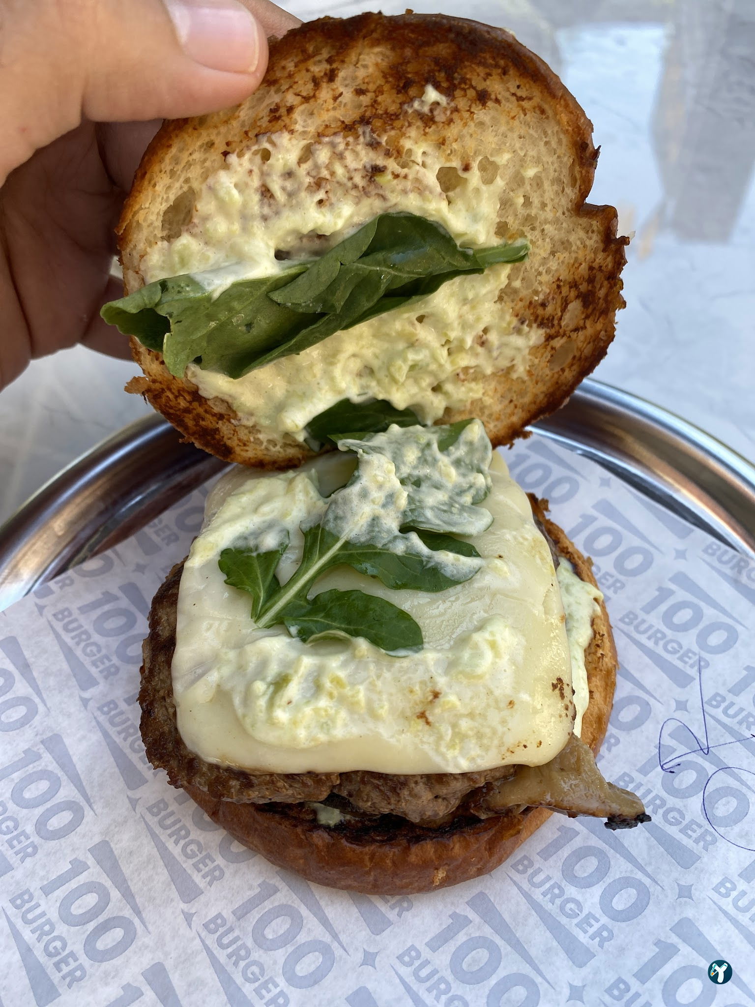100 Burger-Emek