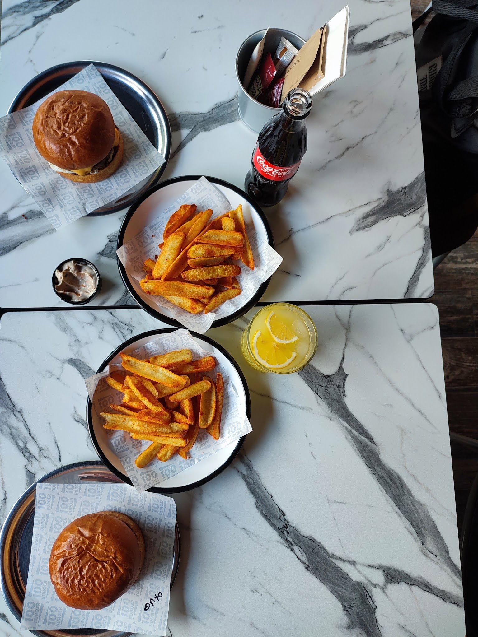 100 Burger-Emek