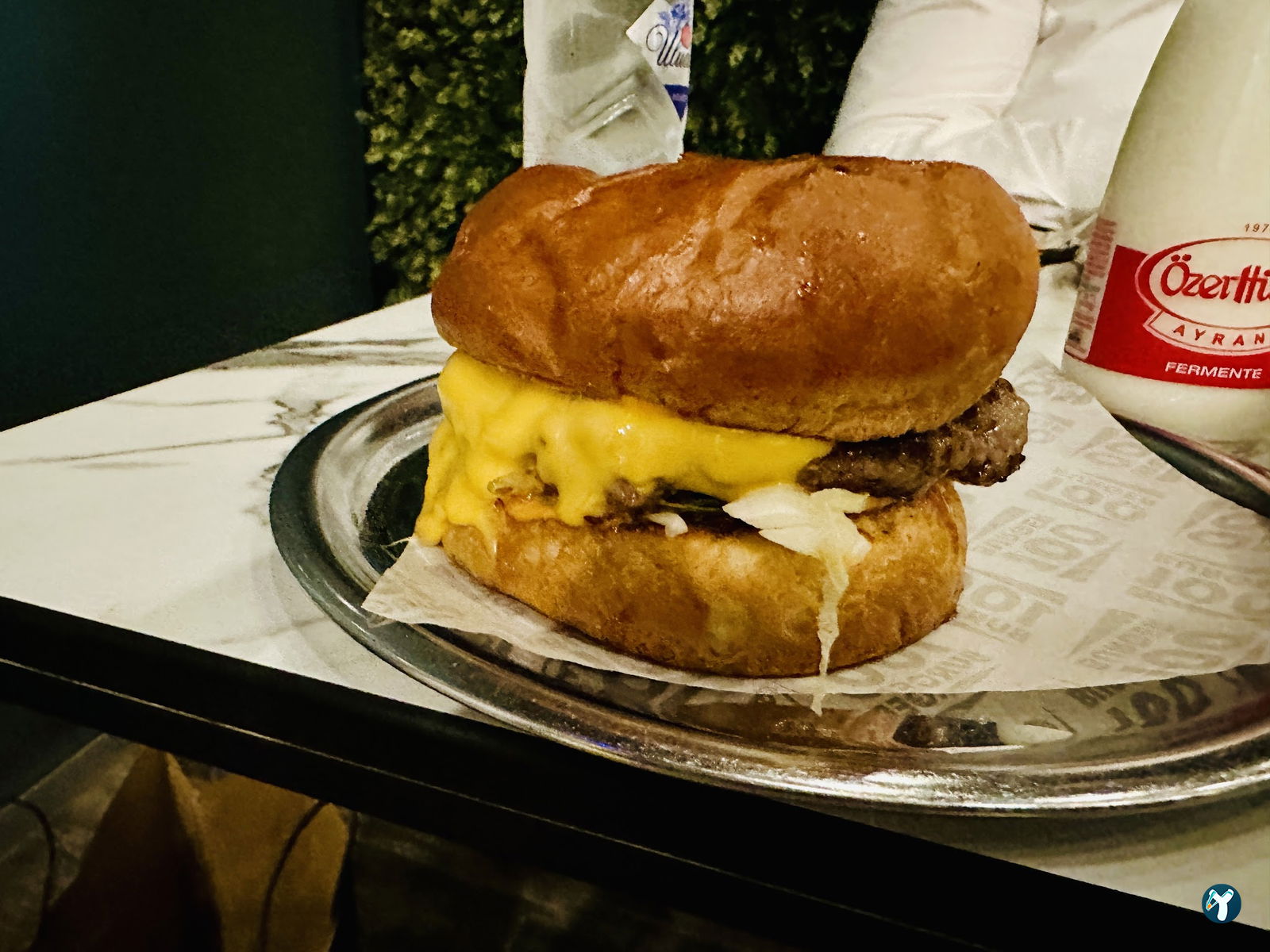 100 Burger-Emek